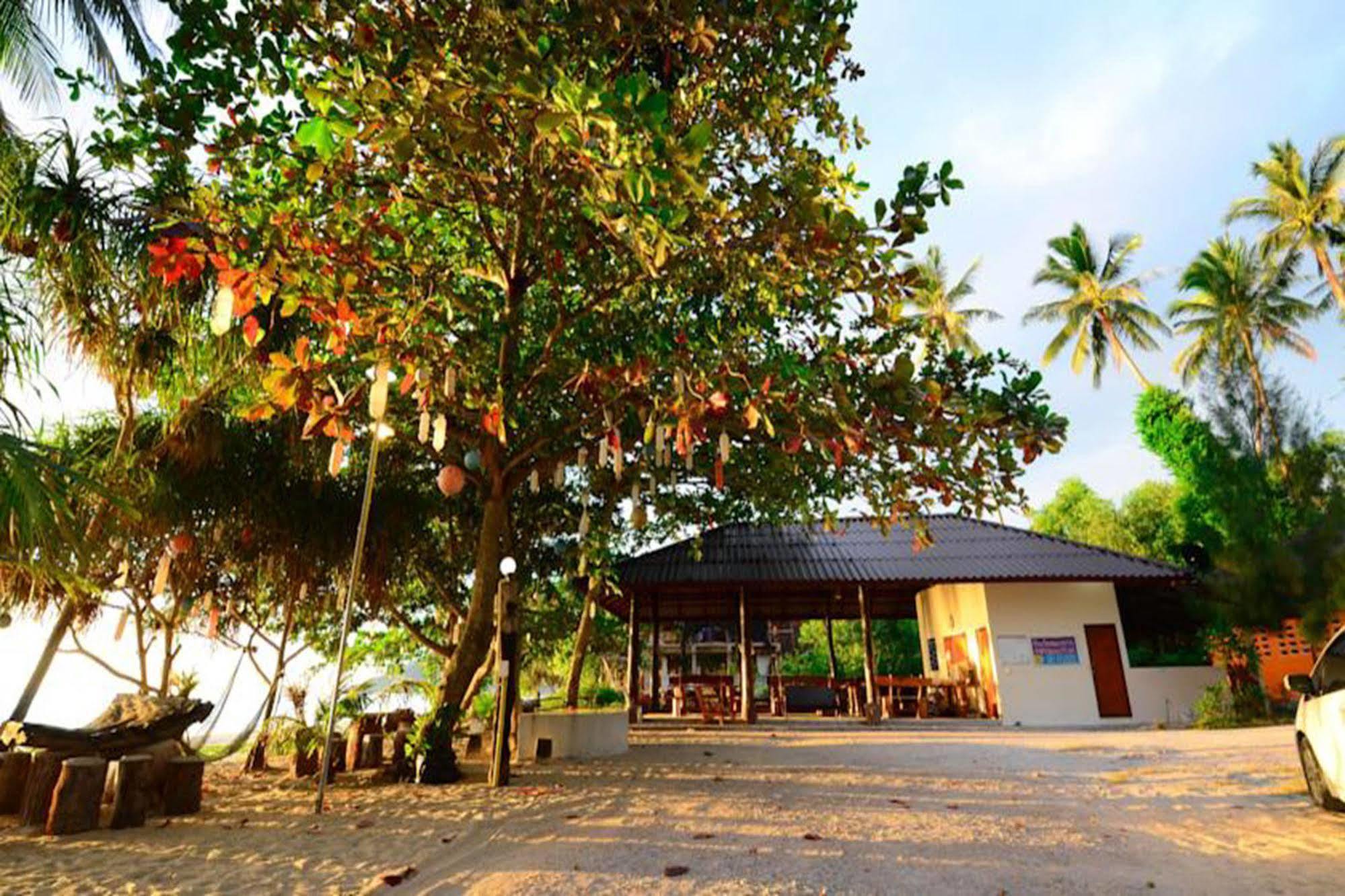 Baanchaylay Resort 카놈 외부 사진